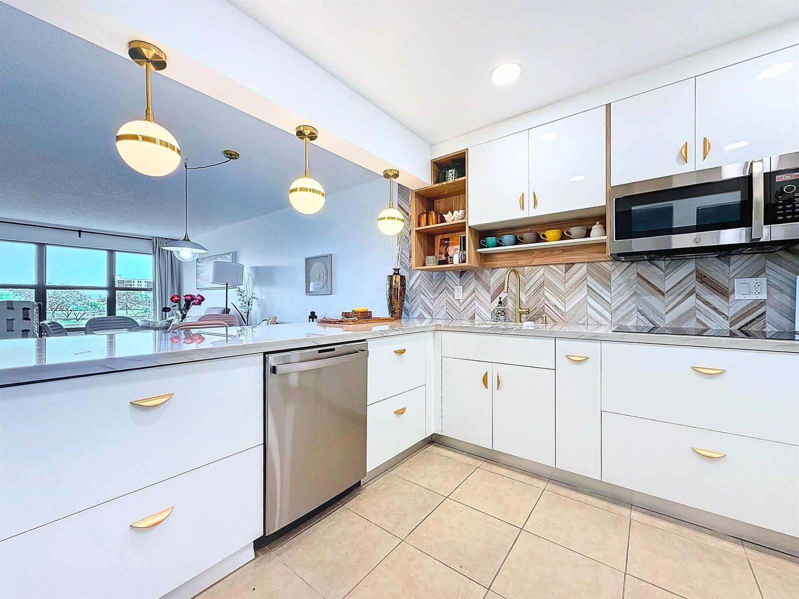 2311 S Cypress Bend Drive # 319a, Pompano Beach FL 33069 photo 2