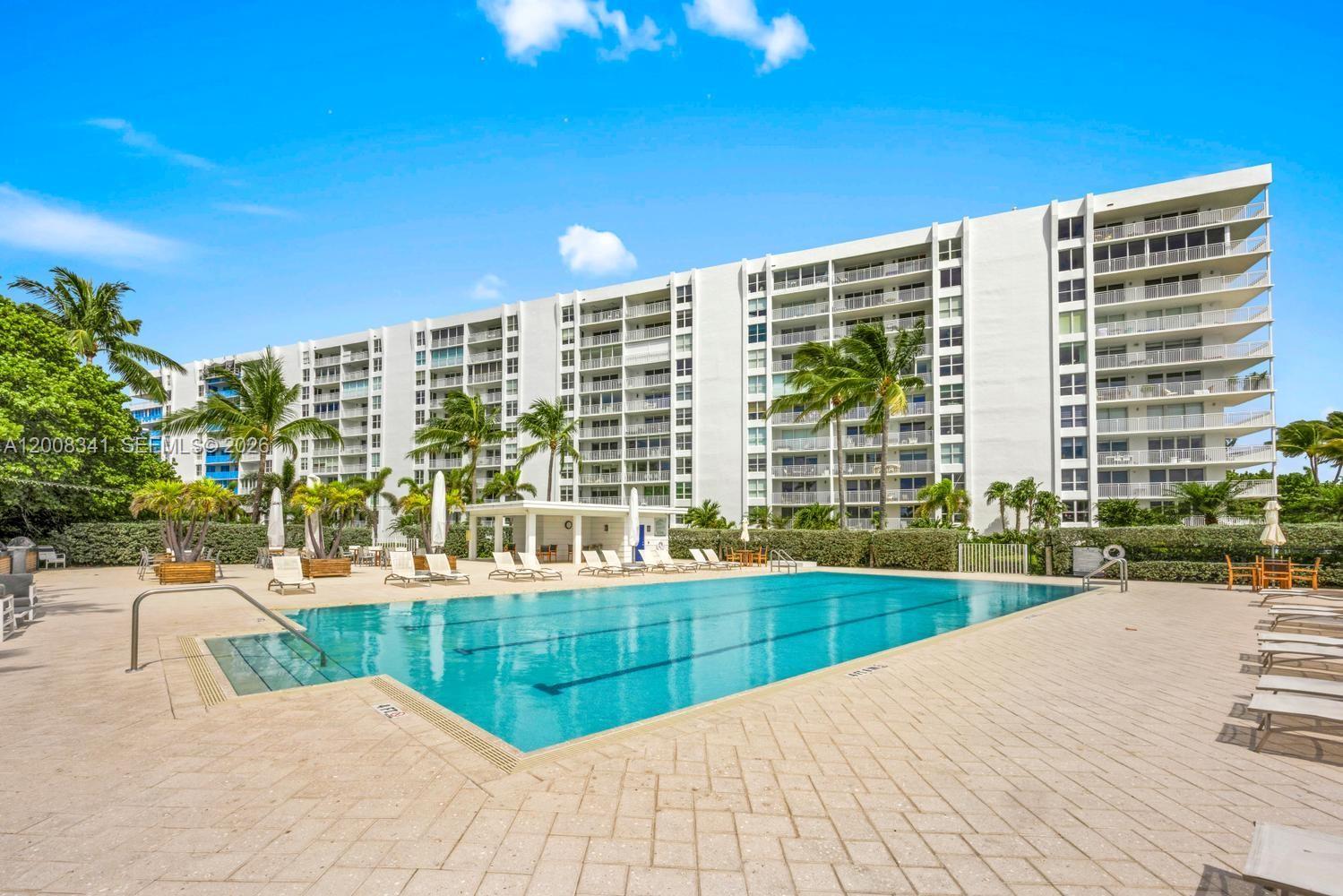 607 Ocean Dr # 11K, Key Biscayne FL 33149 photo 2