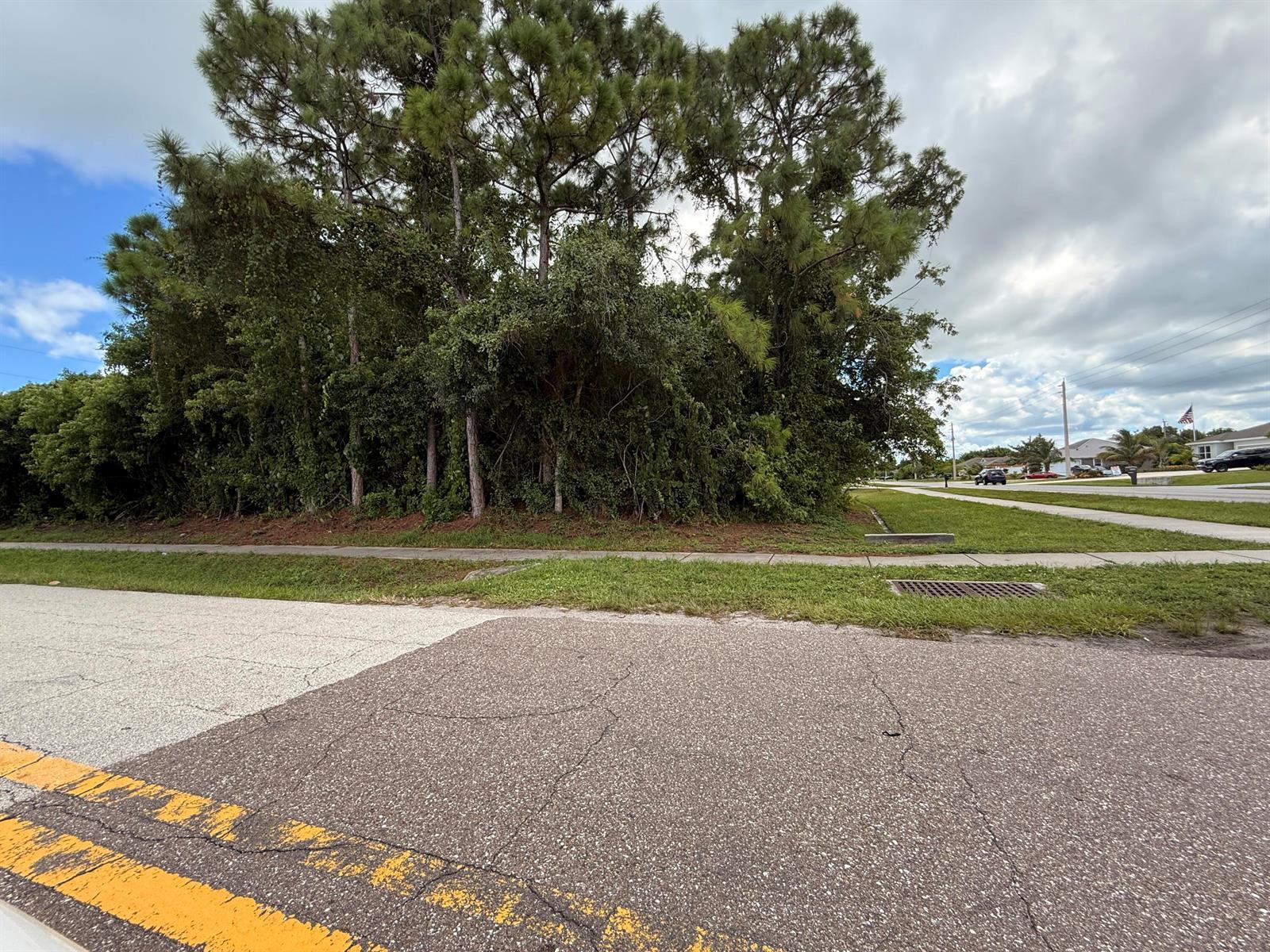 4337 SW Savona Boulevard, Port St. Lucie FL 34953 photo 2