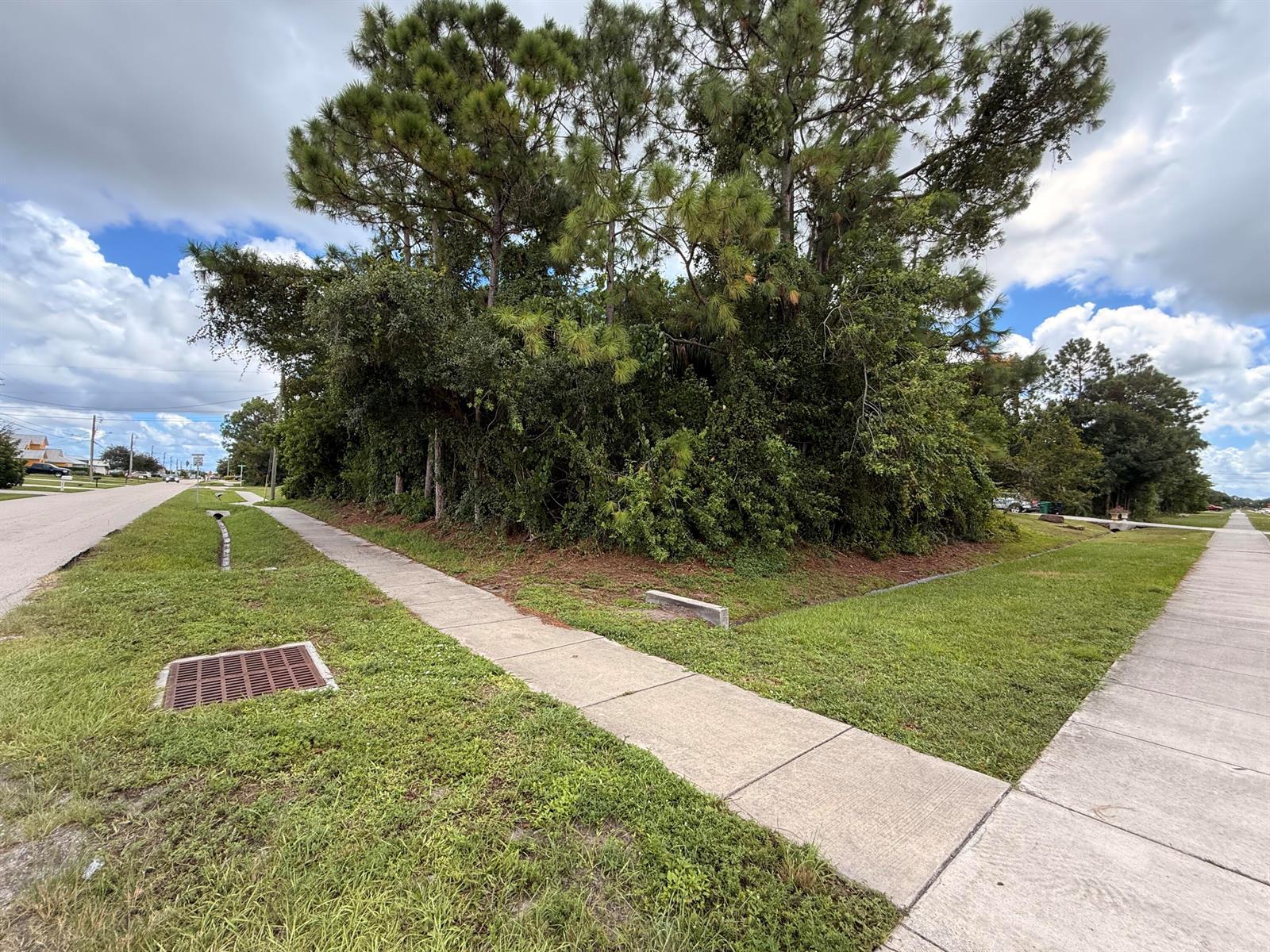 4337 SW Savona Boulevard, Port St. Lucie FL 34953 photo 3