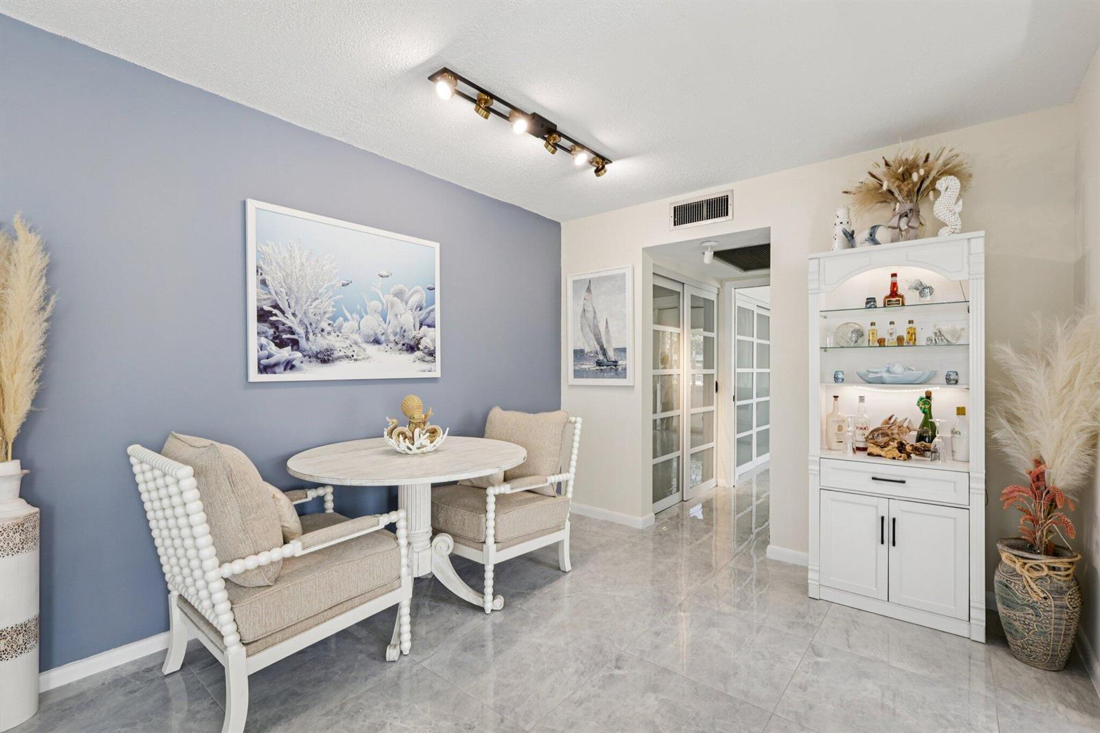 125 Oakridge J # 125, Deerfield Beach FL 33442