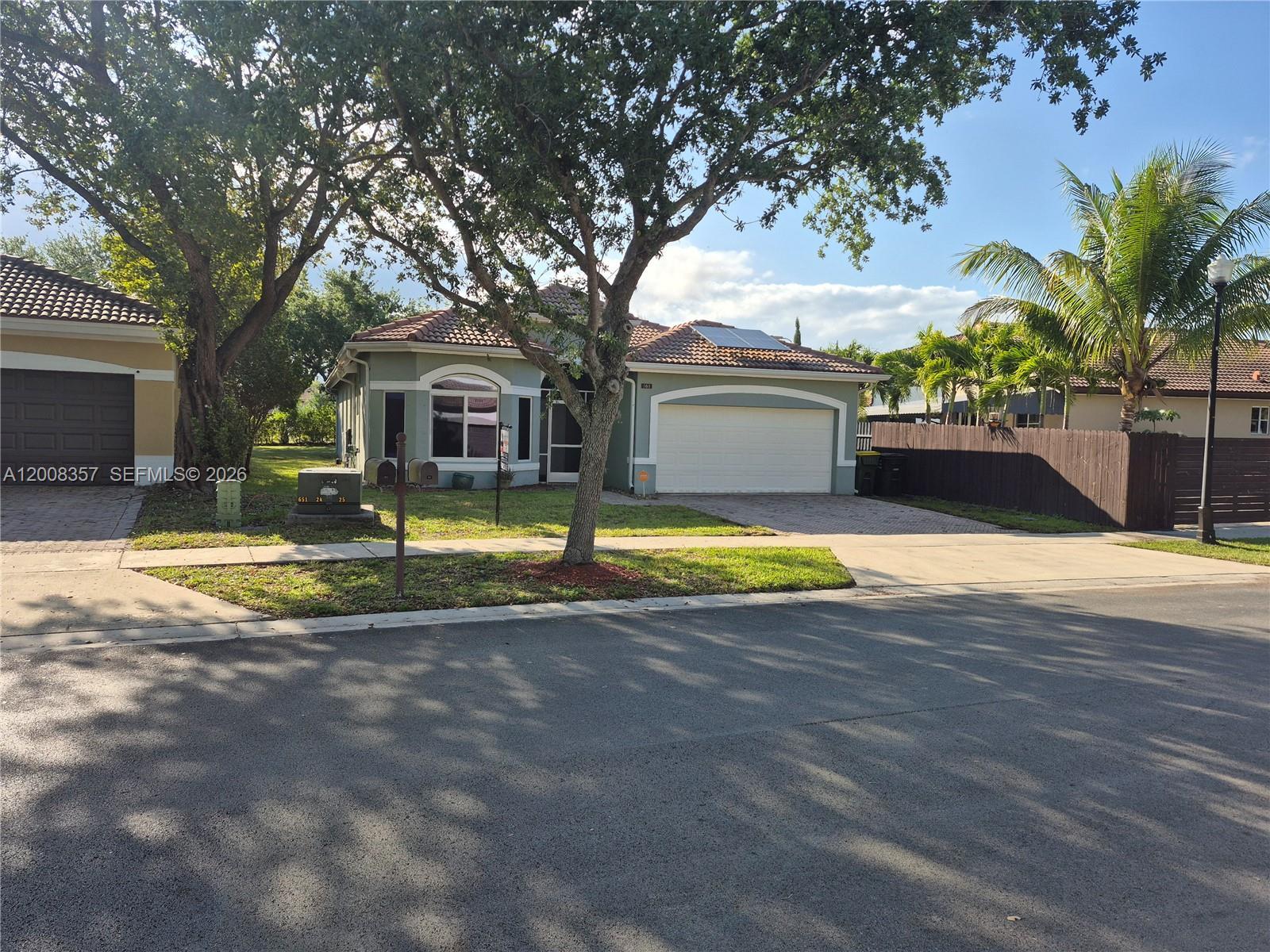 161 SE 22nd Ter, Homestead FL 33033 photo 2