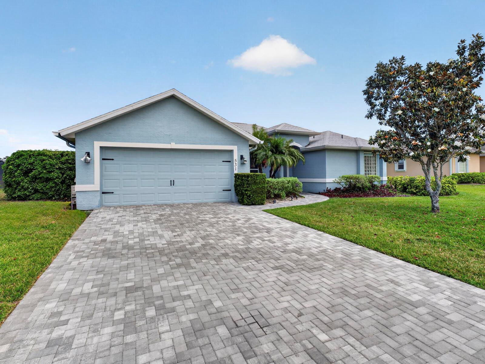 531 High Hawk Circle, Vero Beach FL 32962 photo 2