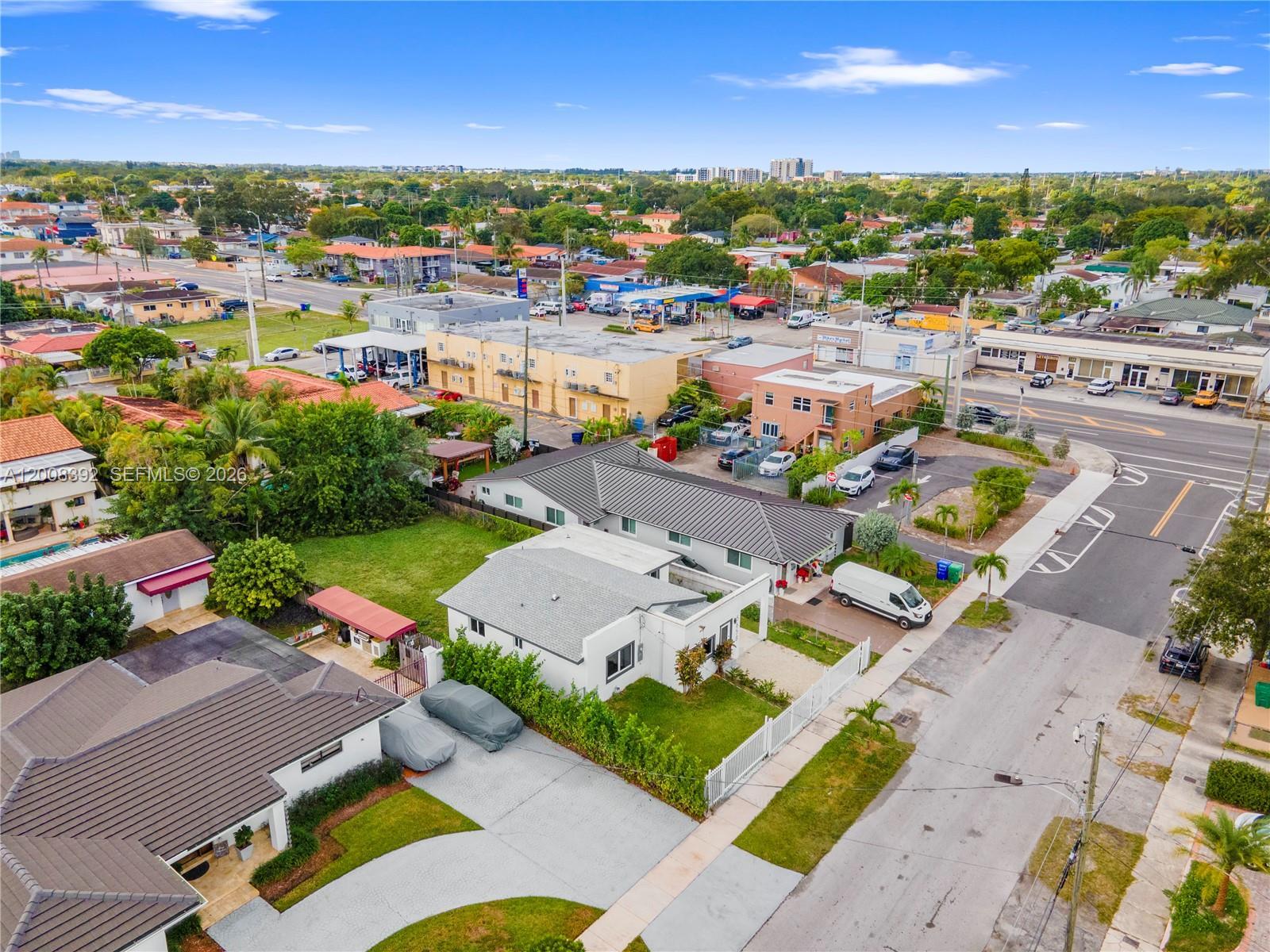5658 SW 1st St, Miami FL 33134