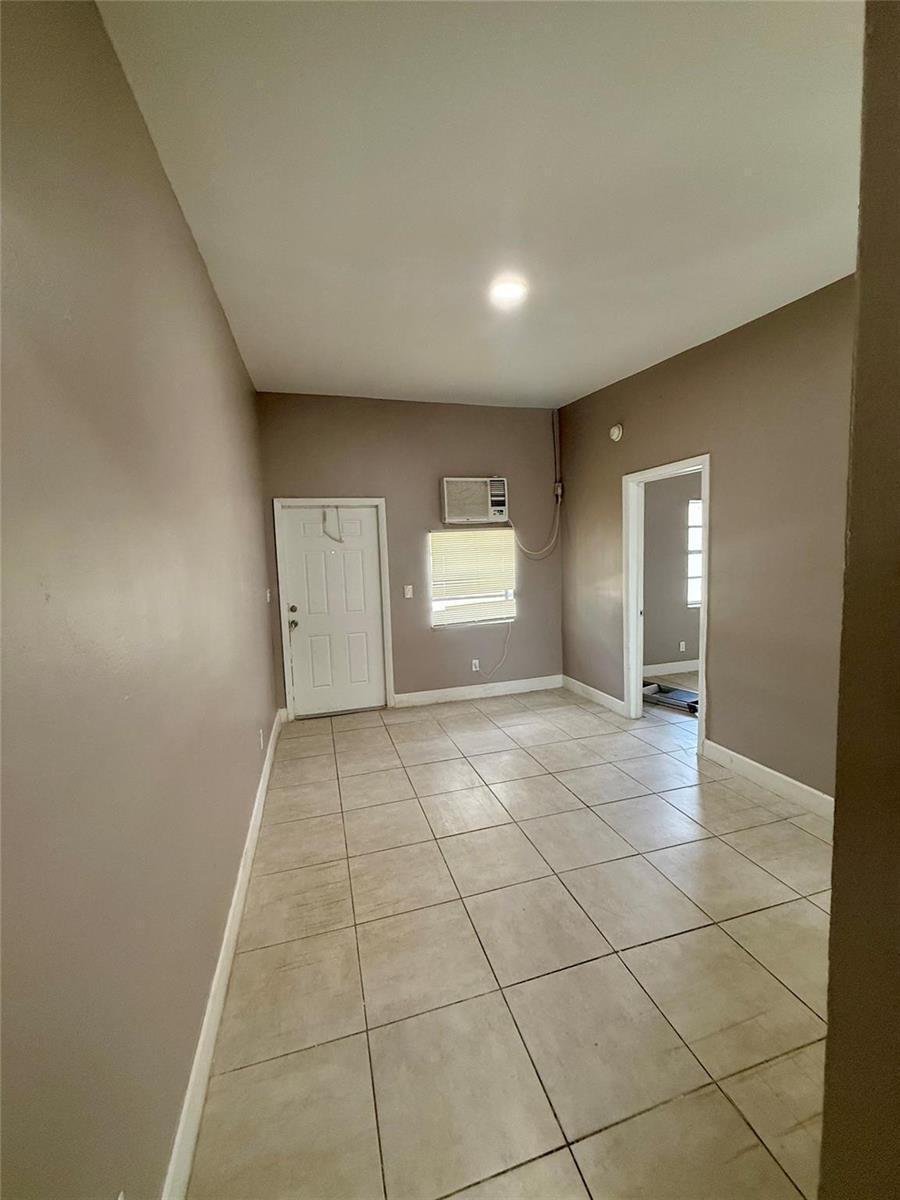 424 NW 15th Terrace, Fort Lauderdale FL 33311 photo 3