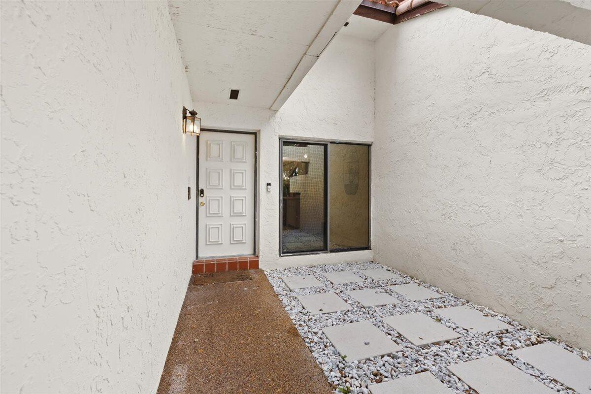 6783 Tiburon Circle, Boca Raton FL 33433 photo 2
