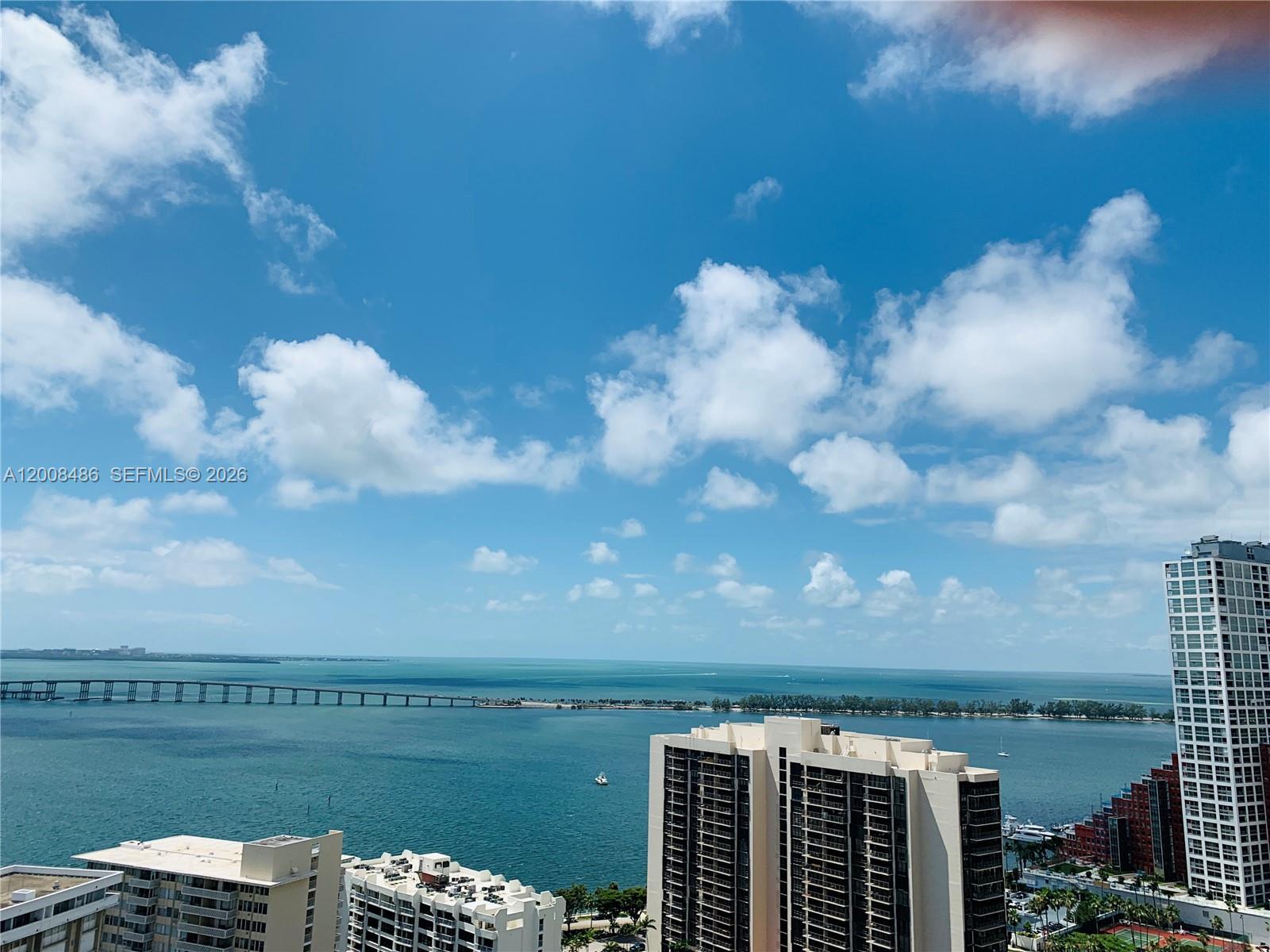 218 SE 14th St, Miami FL 33131 photo 2
