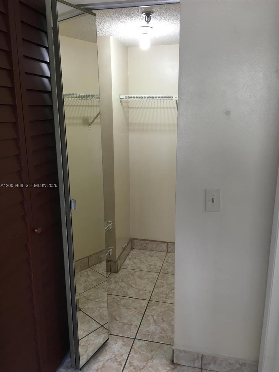 Miami, FL 33126 photo 4