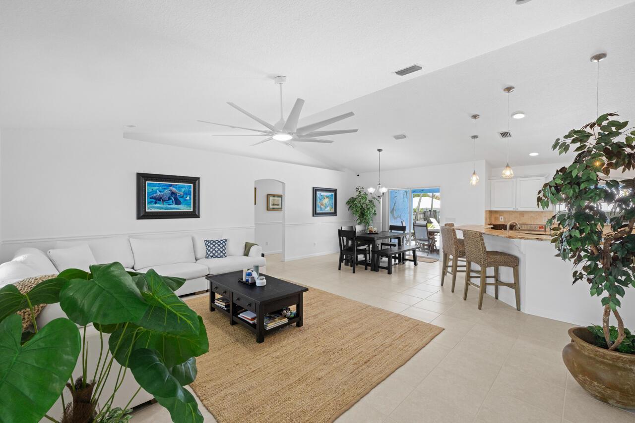 5064 SE Horseshoe Point Road, Stuart FL 34997 photo 2