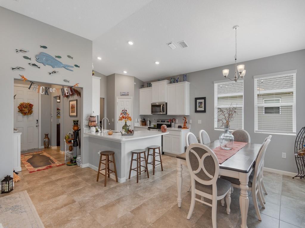 1490 Carriage Court, Vero Beach FL 32966 photo 4