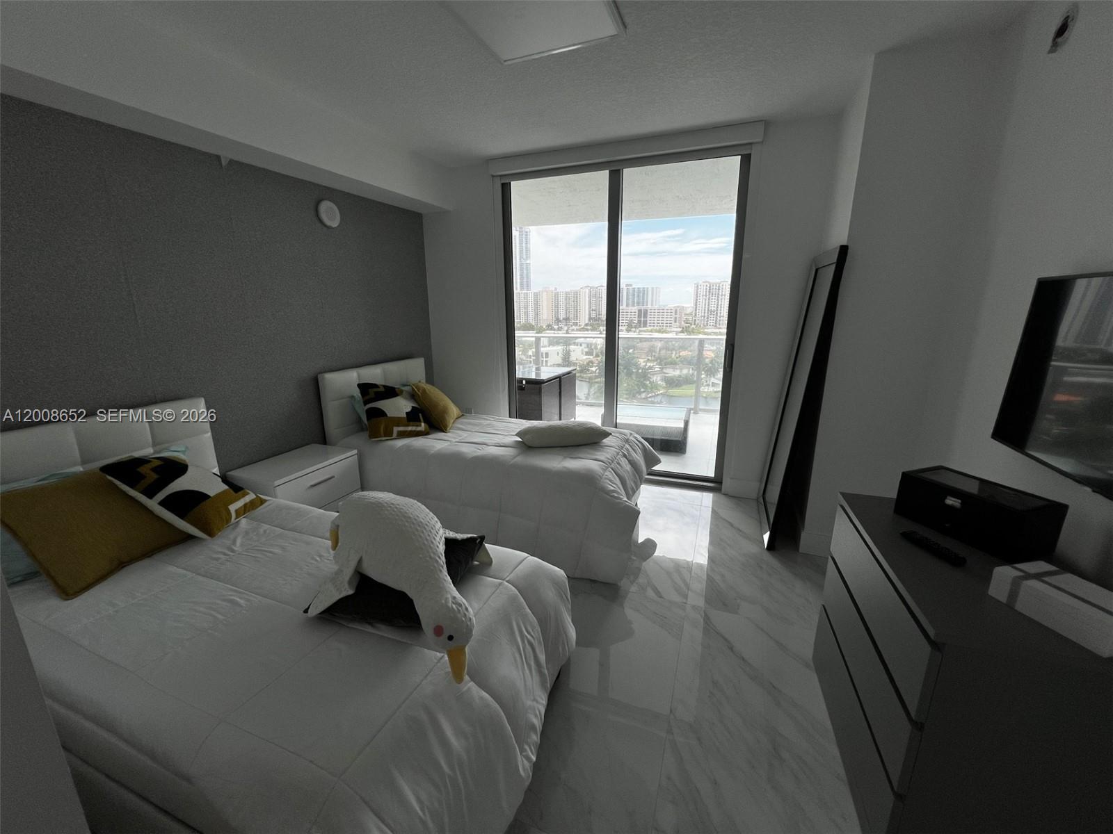 330 Sunny Isles Blvd # 1008, Sunny Isles Beach FL 33160 photo 5