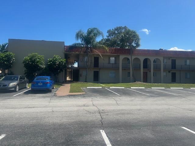 6054 Forest Hill Boulevard Apt 104, West Palm Beach FL 33415 photo 2