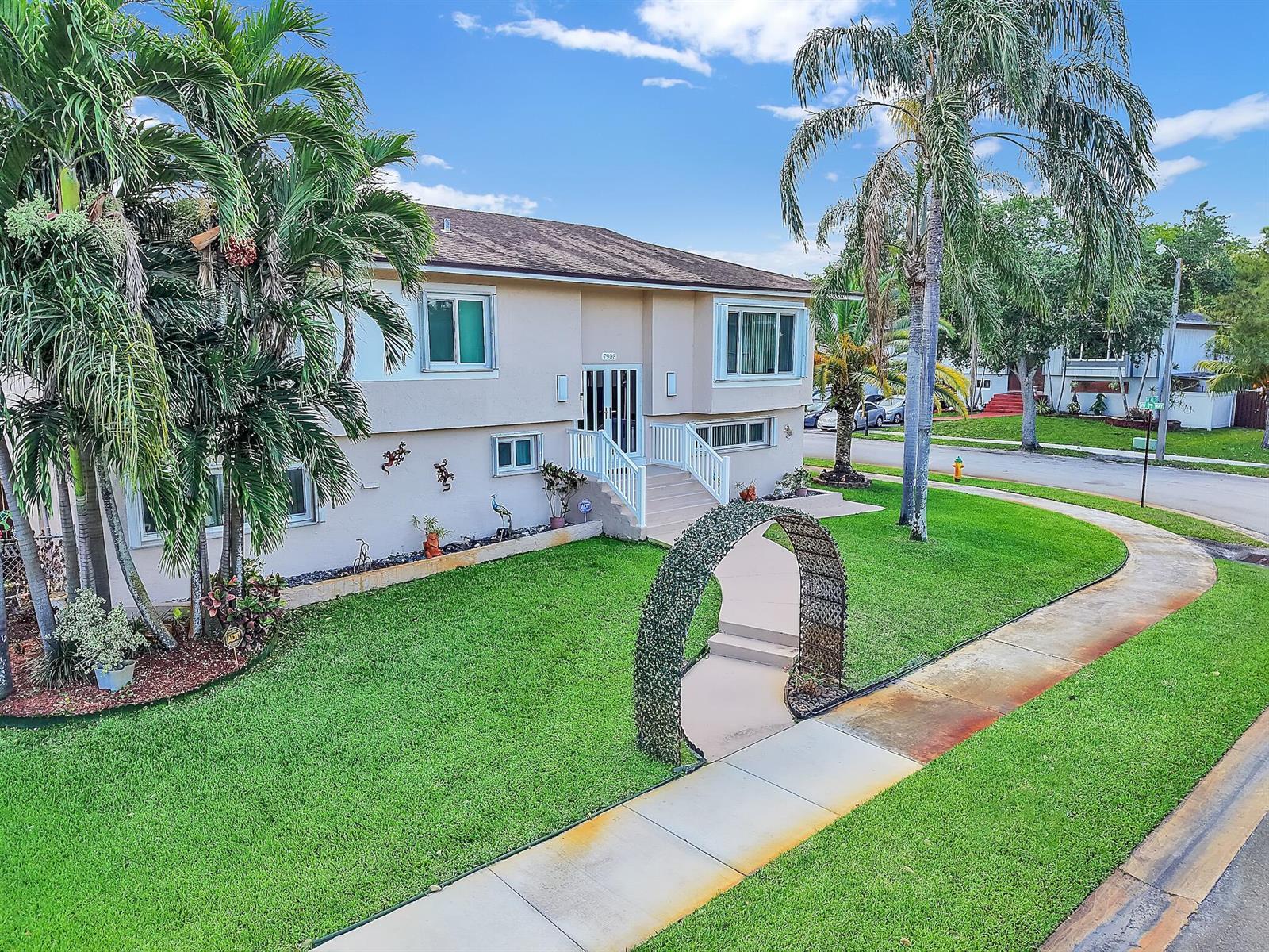 7908 NW 40th Street, Davie FL 33024 photo 4