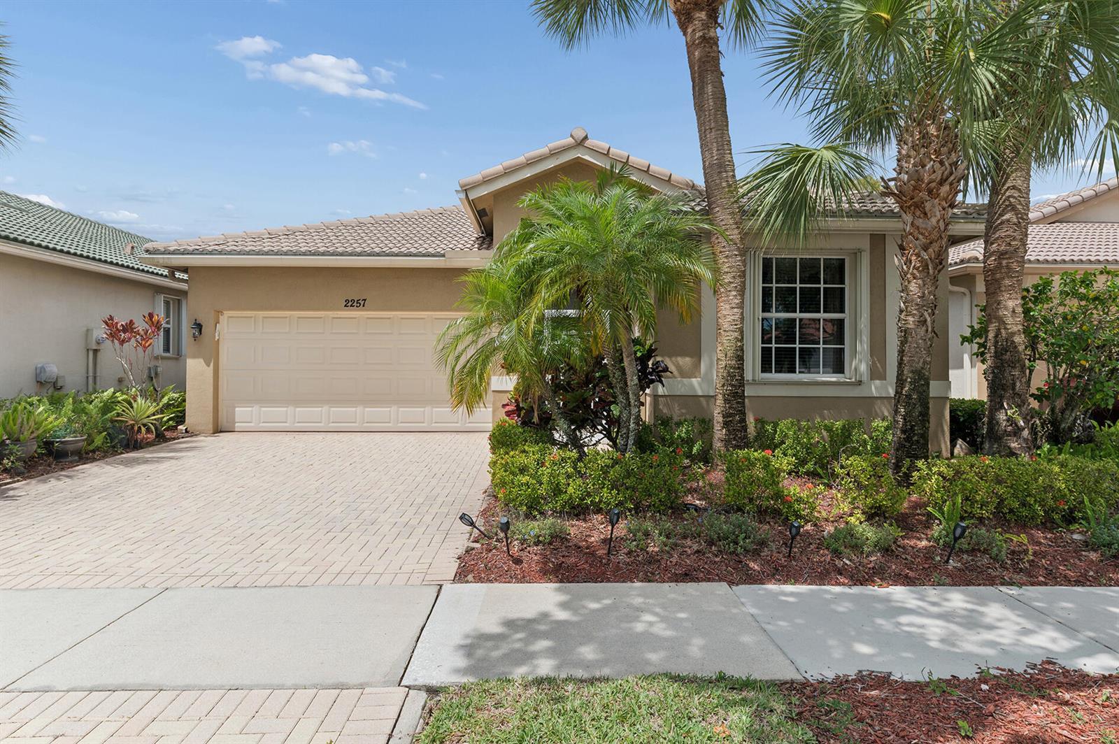 2257 Egret Cove Drive, West Palm Beach FL 33411 photo 2