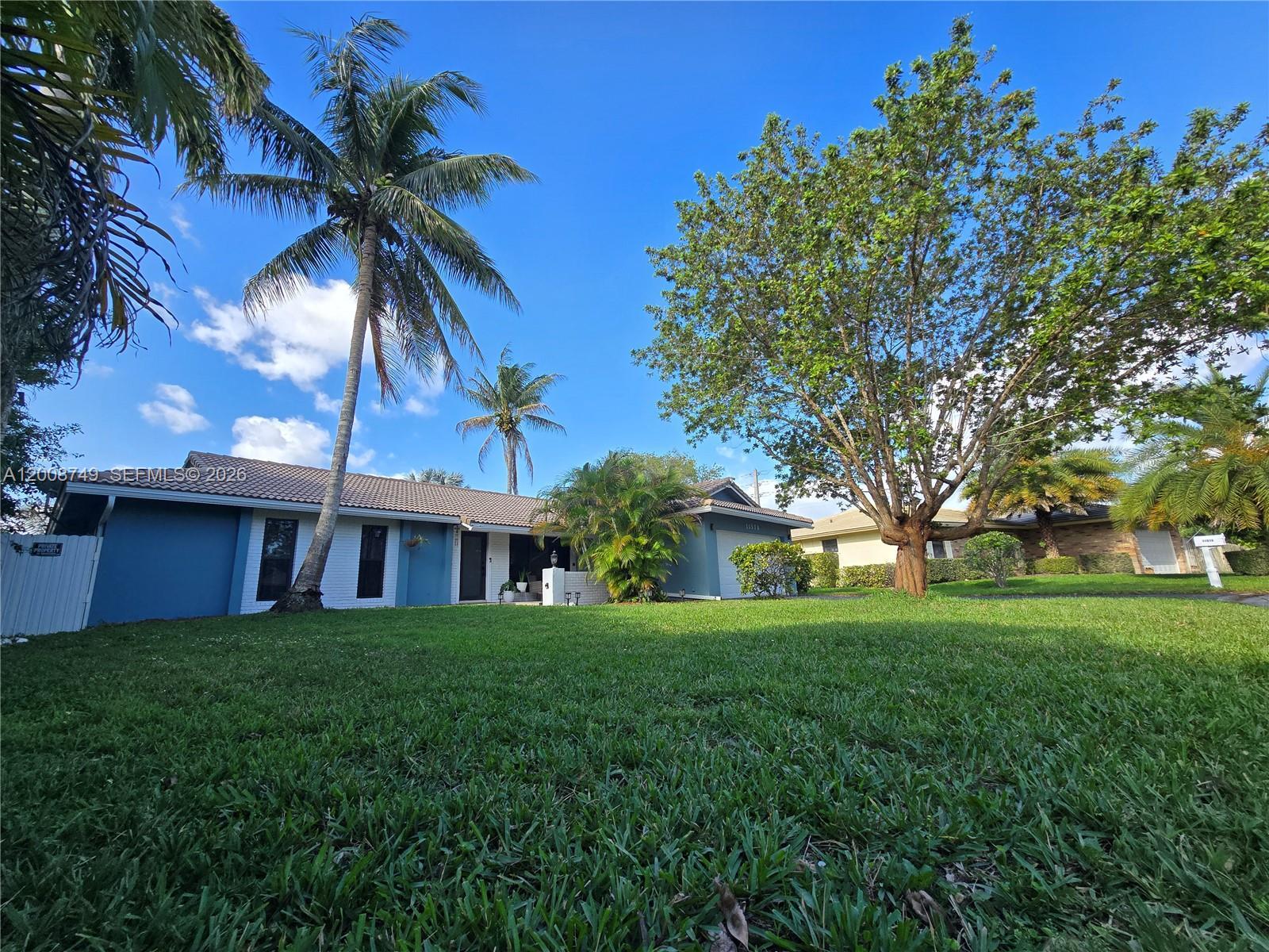 11578 NW 39th Pl, Coral Springs FL 33065 photo 4