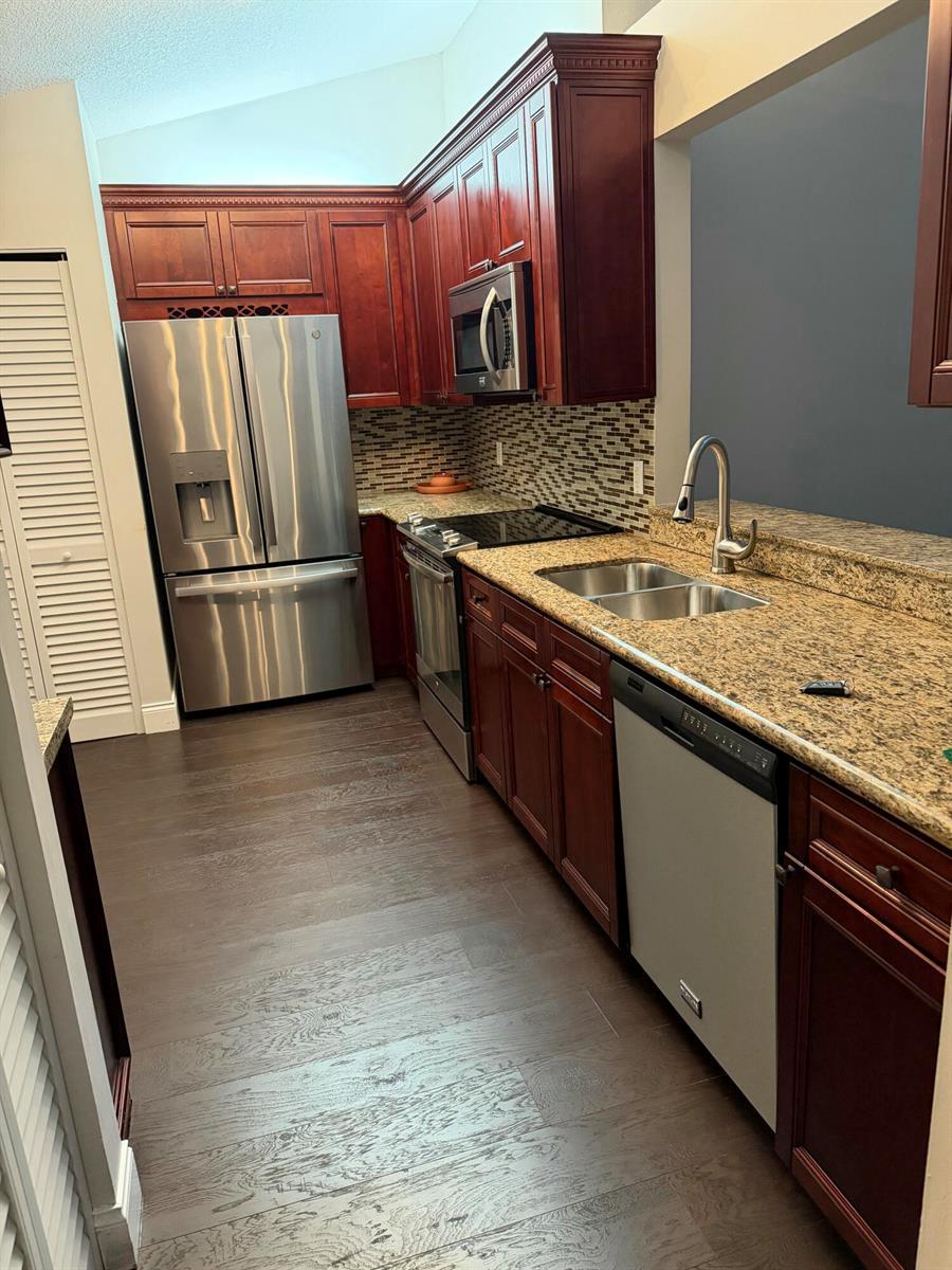 134 NW 98th Terrace, Plantation FL 33324 photo 5