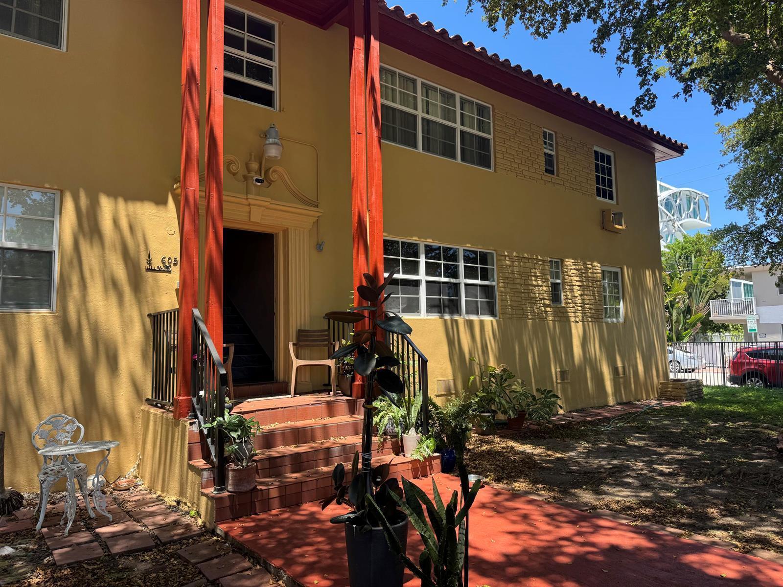 605 84th Street, Miami Beach FL 33141