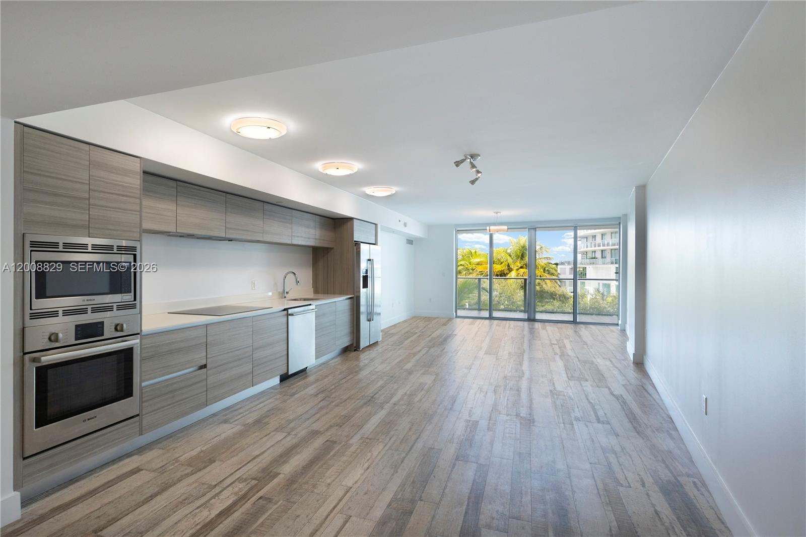 Miami Beach, FL 33141 photo 2