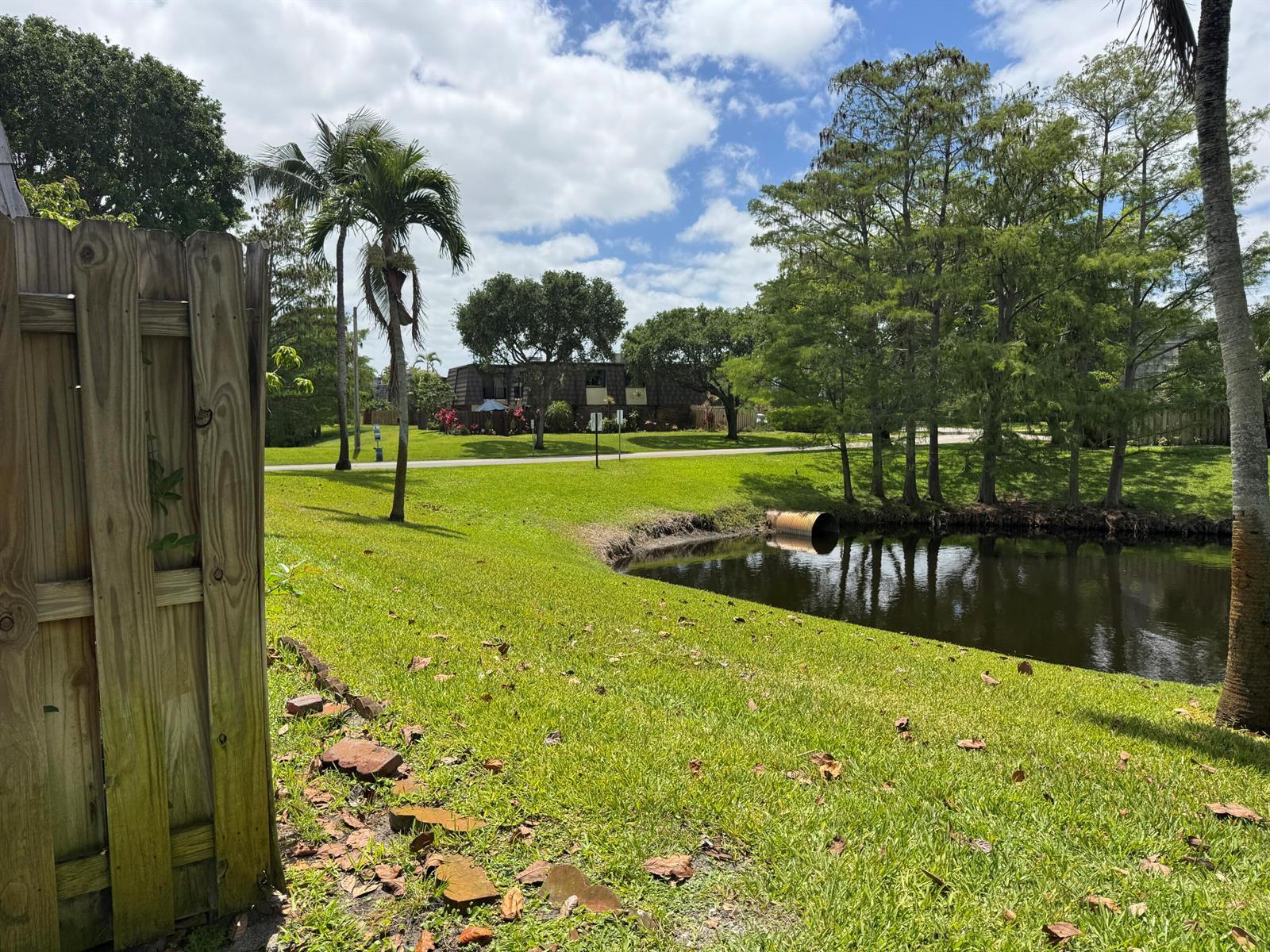 1650 Forest Lakes Circle # D, West Palm Beach FL 33406 photo 4