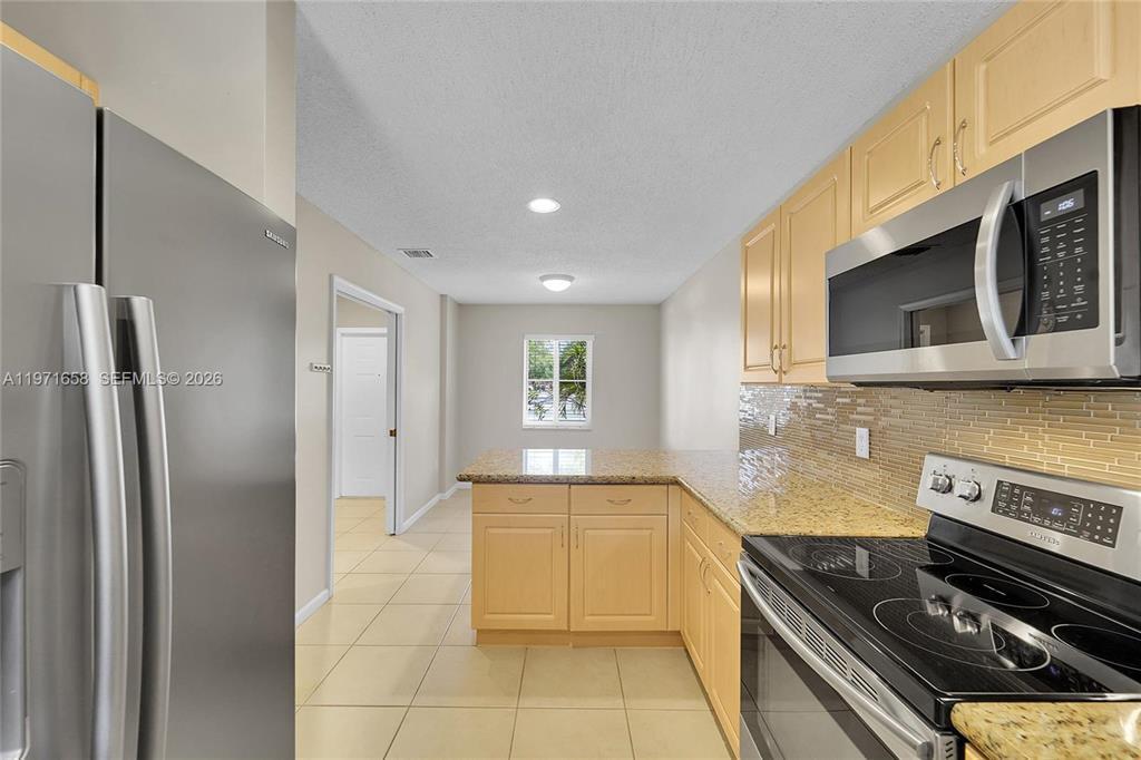 9840 NW 19th Place, Sunrise FL 33322 photo 4