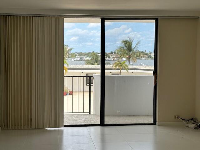 1208 Marine Way # 108, North Palm Beach FL 33408 photo 2