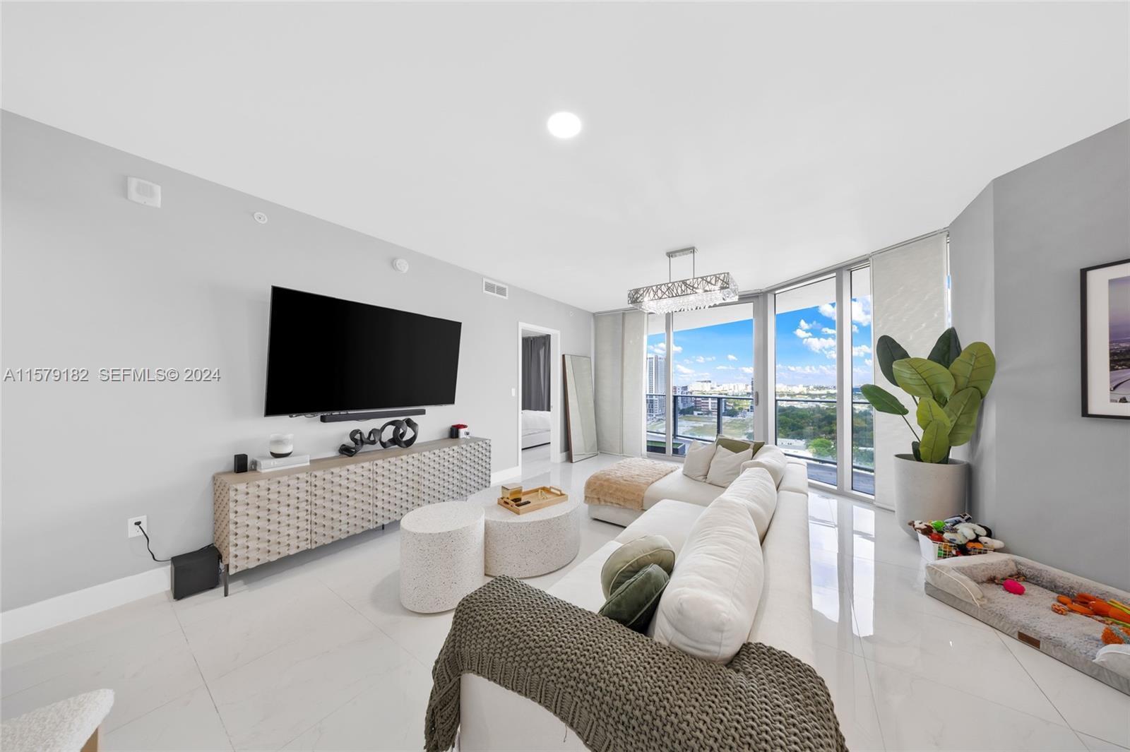488 NE 18th Street # 1801, Miami FL 33132 photo 2