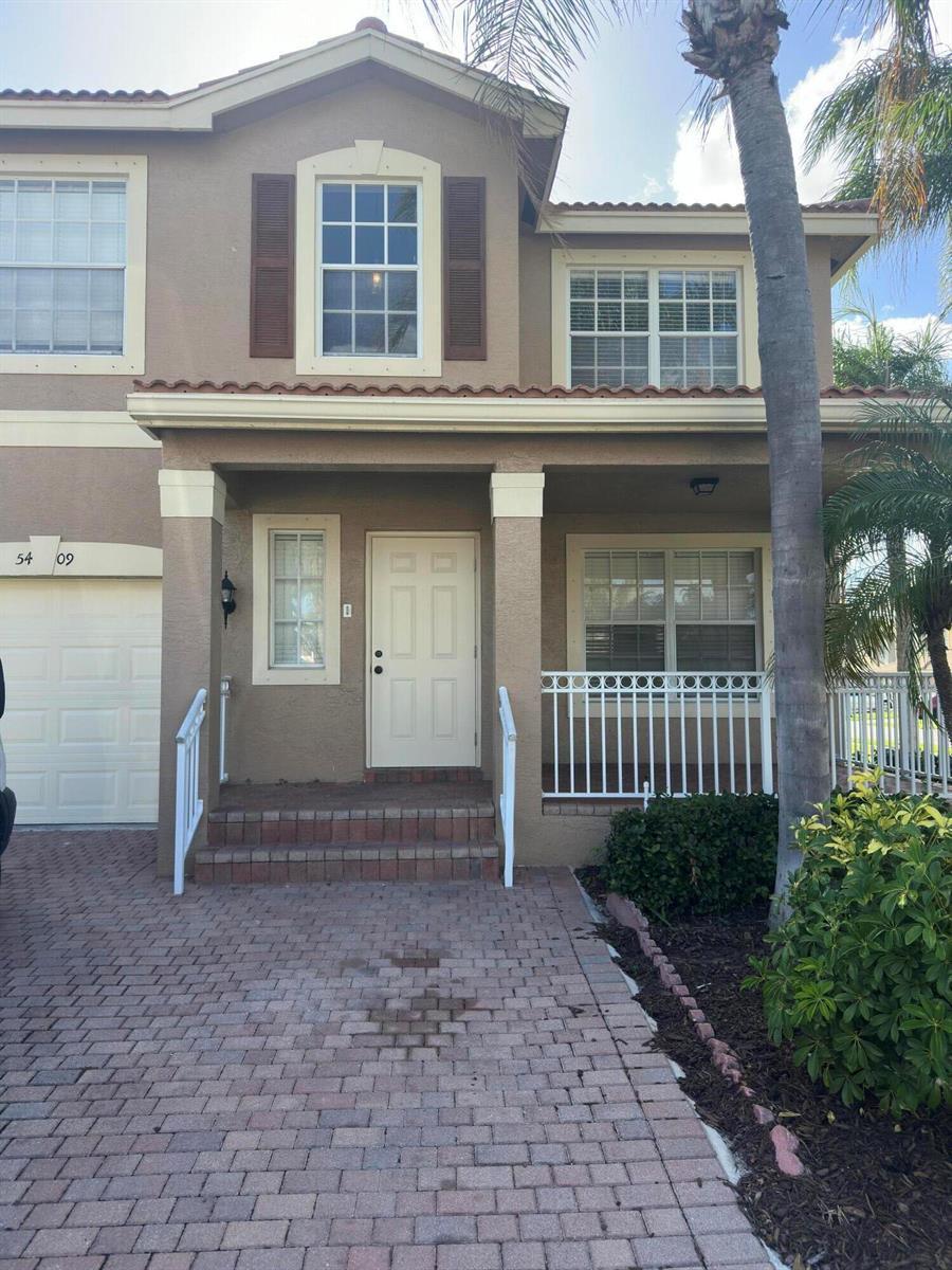 5409 Eastbay Drive, FL 33463