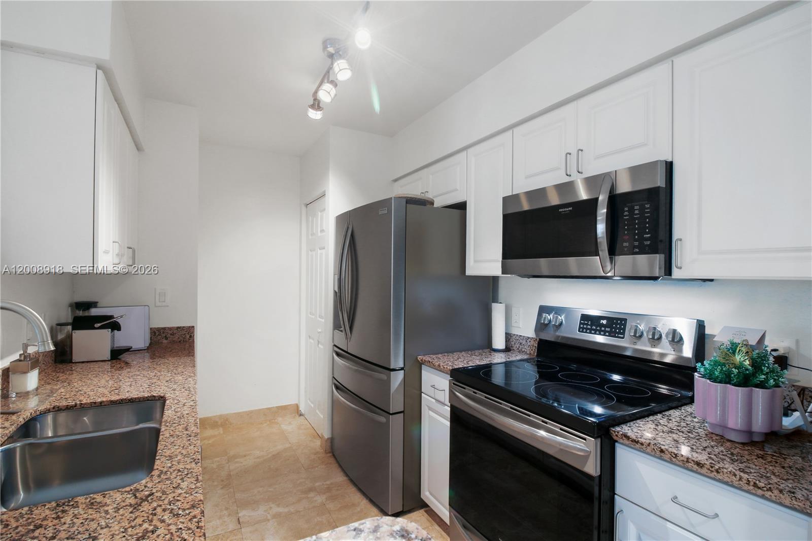 1155 S Brickell Bay Dr # 805, Miami FL 33131 photo 5