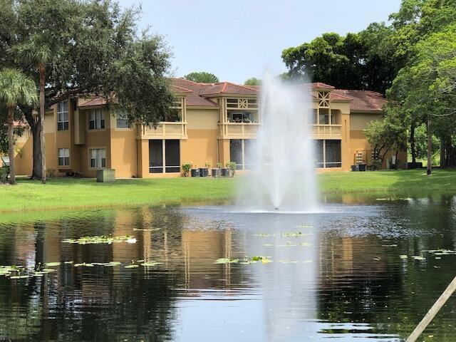 4767 Via Palm Lakes # 206, West Palm Beach FL 33417