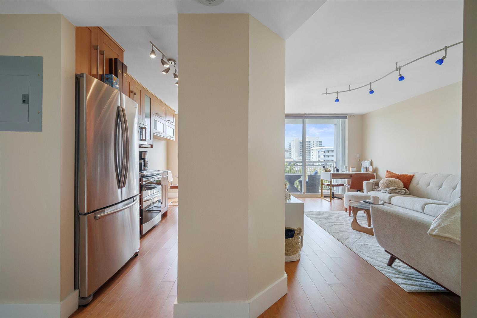 1688 West Avenue # 606, Miami Beach FL 33139 photo 4