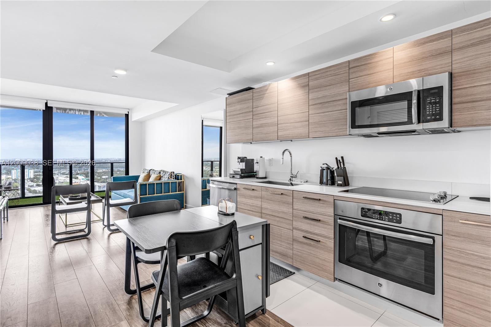 121 NE 34th St # 2810, Miami FL 33137 photo 5