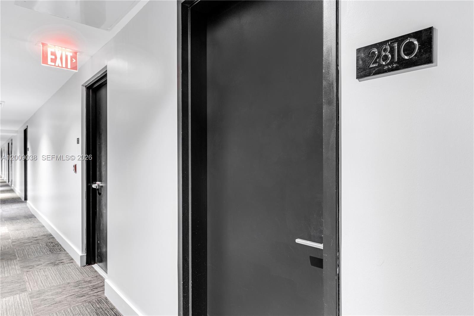 121 NE 34th St # 2810, Miami FL 33137 photo 4