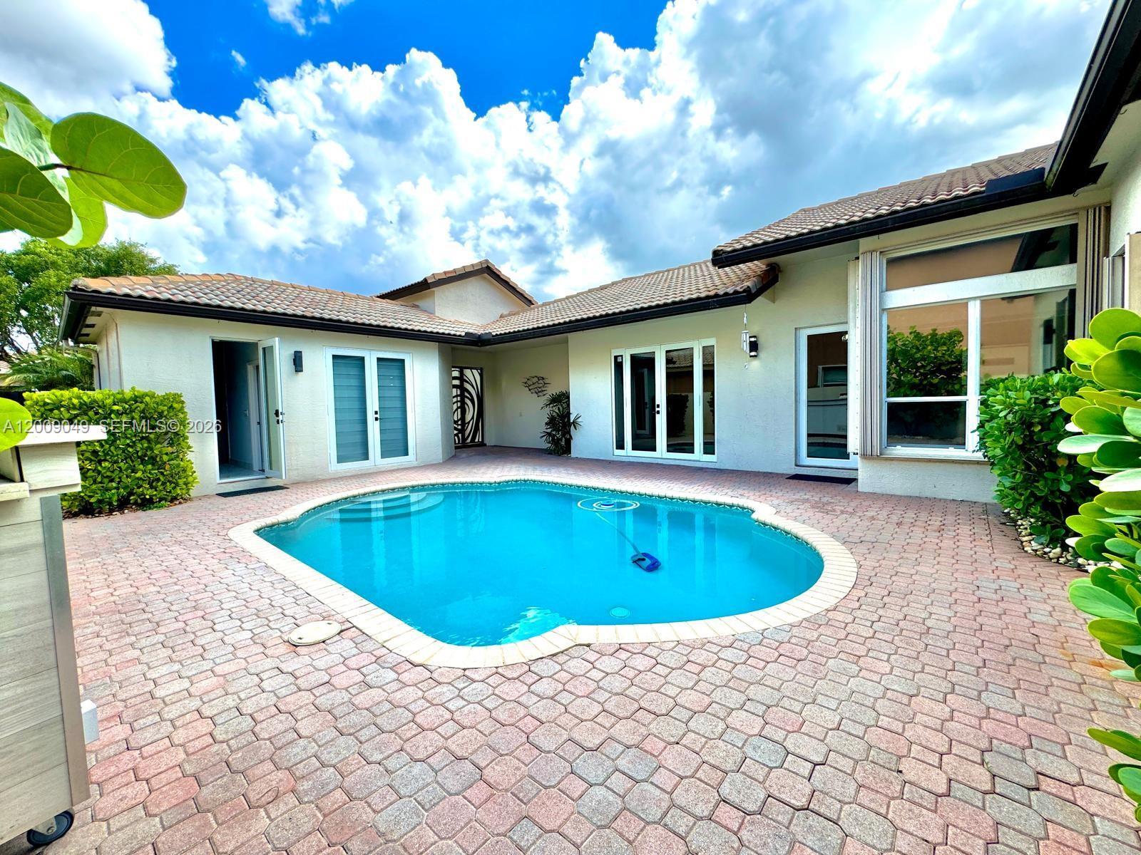 280 SW 167th Ave, Pembroke Pines FL 33027