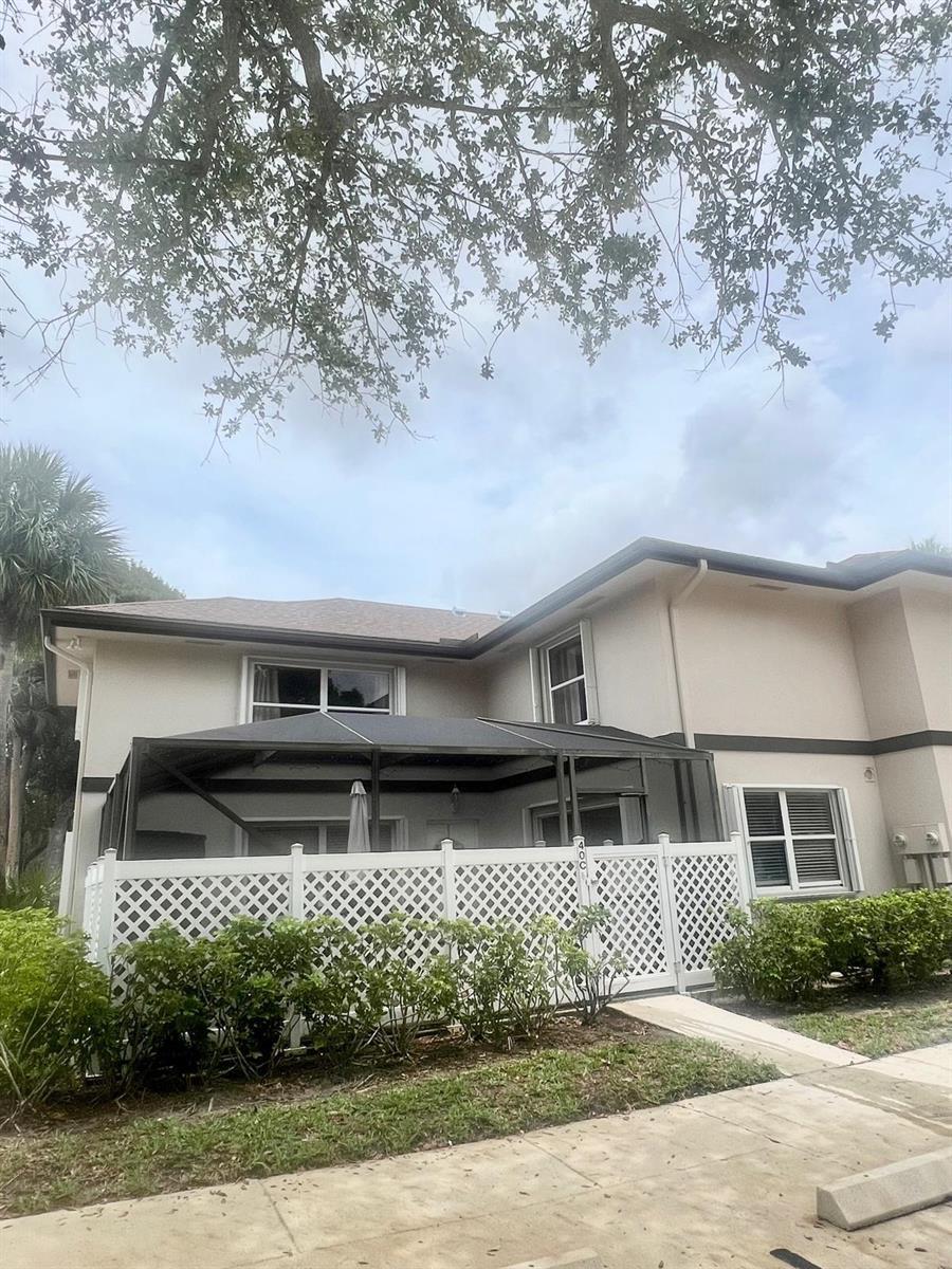40 Essex Court # C, Royal Palm Beach FL 33411 photo 2