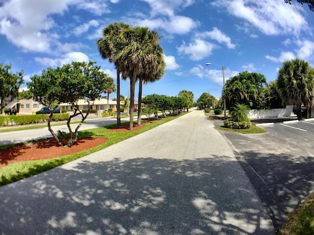 660 Glouchester Street # 105, Boca Raton FL 33487 photo 2