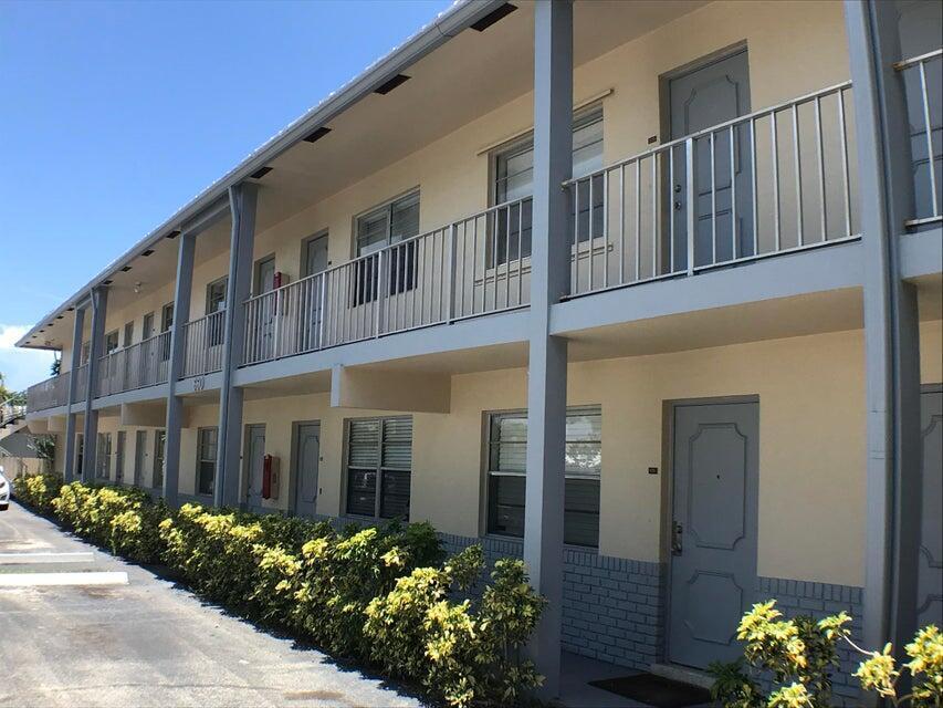 660 Glouchester Street # 105, Boca Raton FL 33487 photo 3