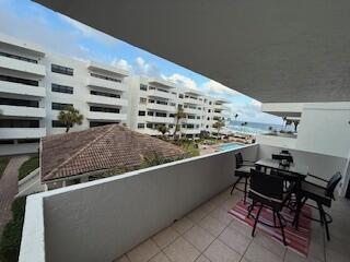330 SE 20th Avenue # 306, Deerfield Beach FL 33441 photo 3