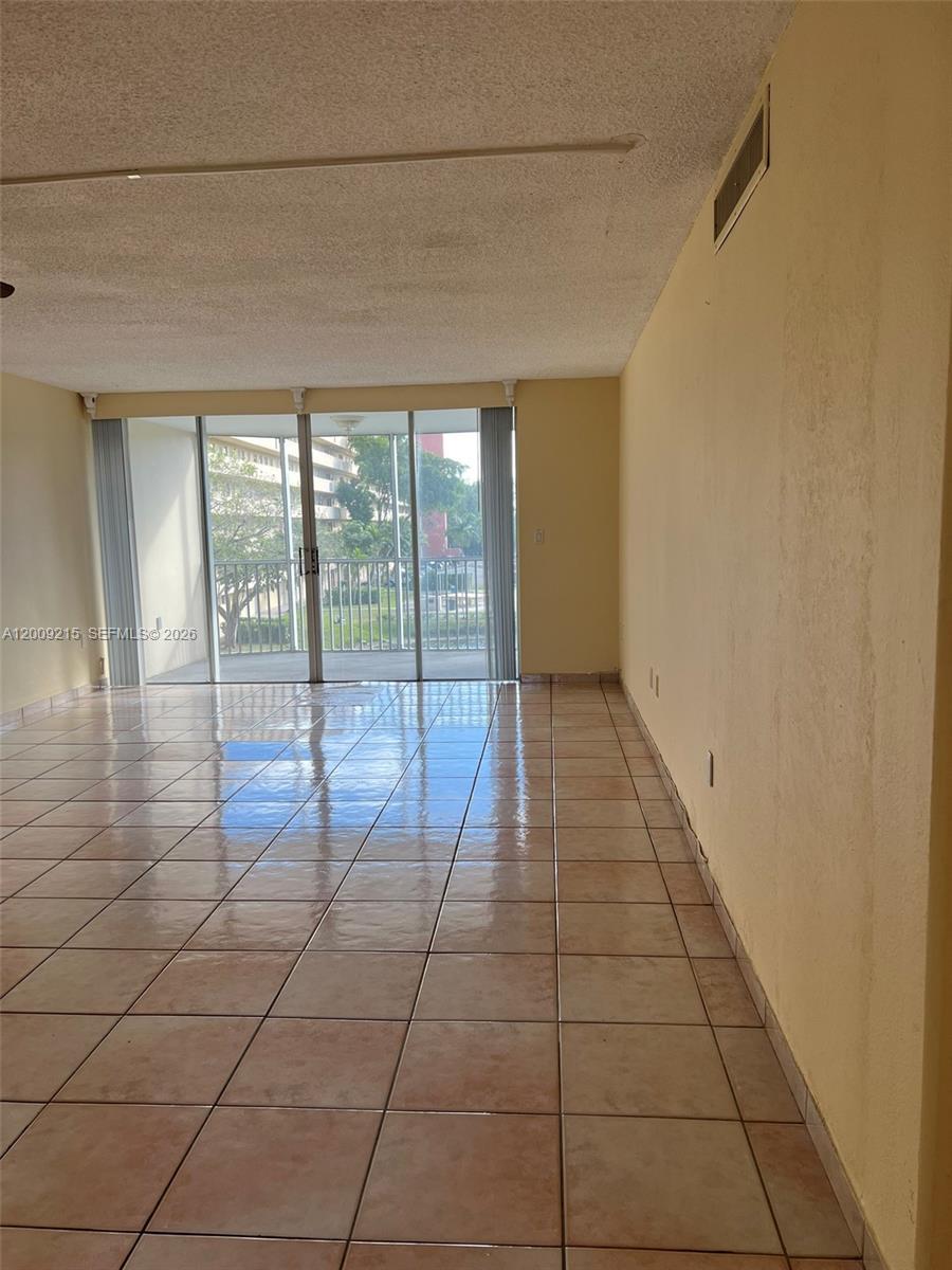 1770 NE 191st St # 1, Miami FL 33179 photo 4
