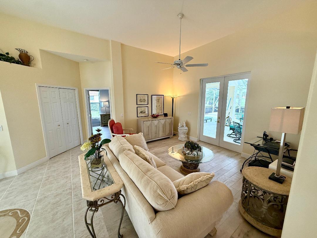 1305 SW Bent Pine Cove, Port St. Lucie FL 34986 photo 4