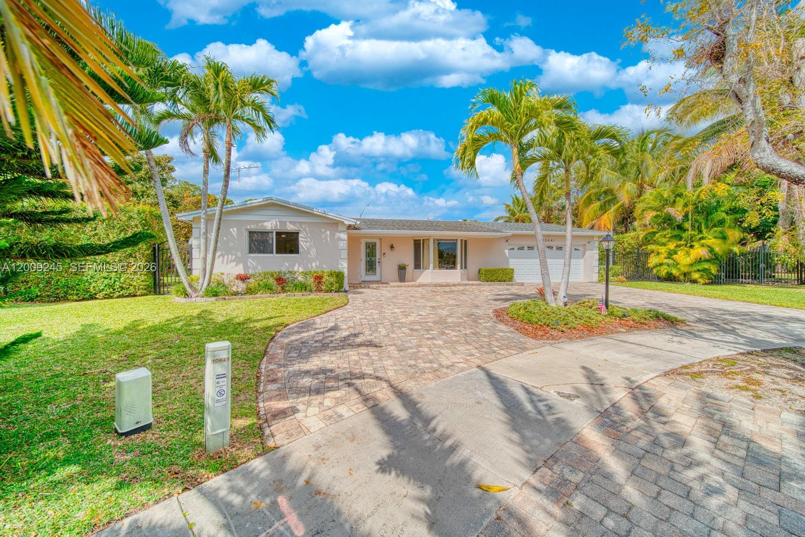 10641 SW 99th Ter, Miami FL 33176 photo 3
