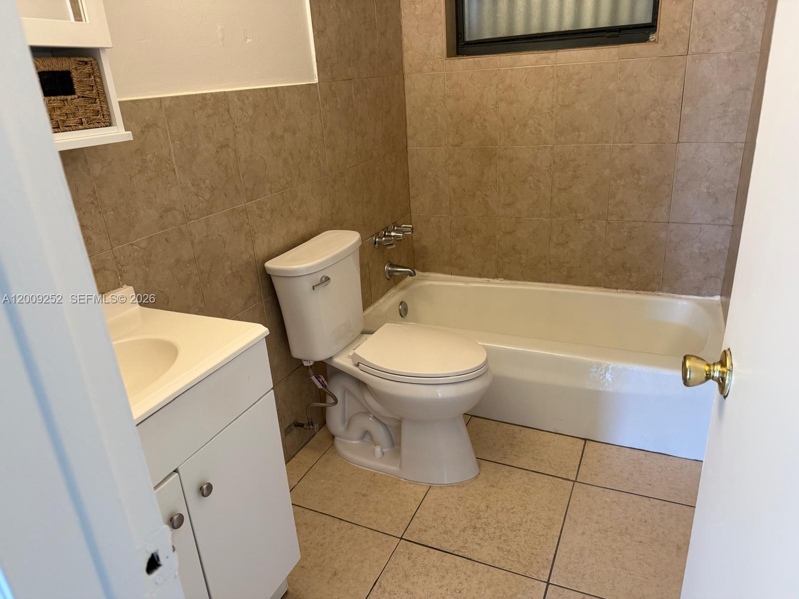 728 SW 7th St # 2, Hallandale Beach FL 33009 photo 5