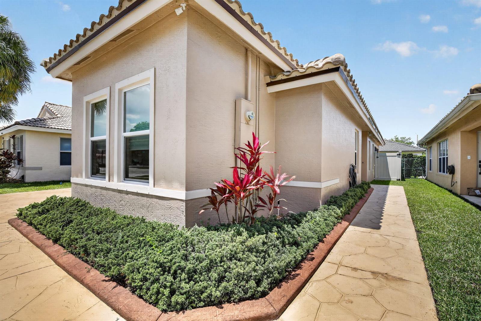 20869 NW 17th Street, Pembroke Pines FL 33029 photo 4