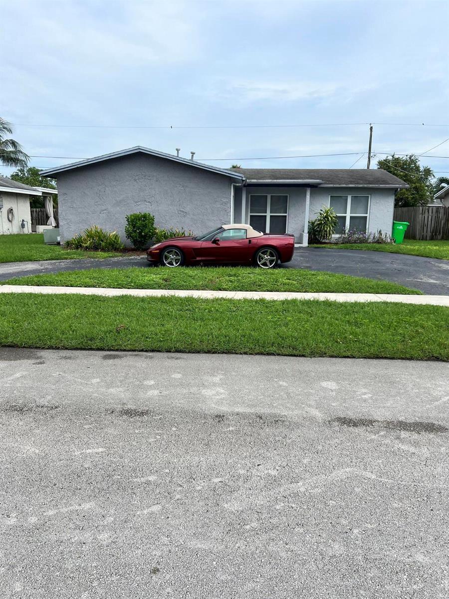 11421 NW 39th Place, Sunrise FL 33323 photo 2