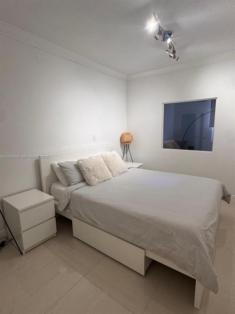 2301 Collins Ave # 427, Miami Beach FL 33139 photo 5