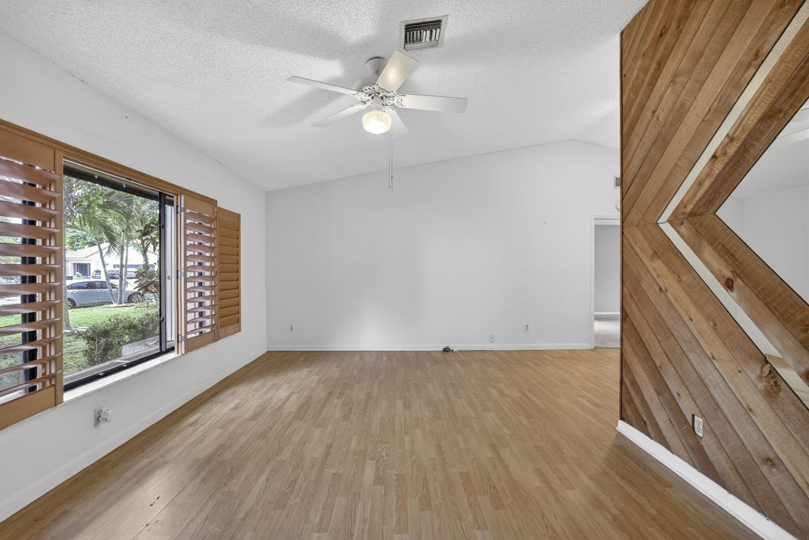 2551 NW 98th Terrace, Coral Springs FL 33065 photo 3