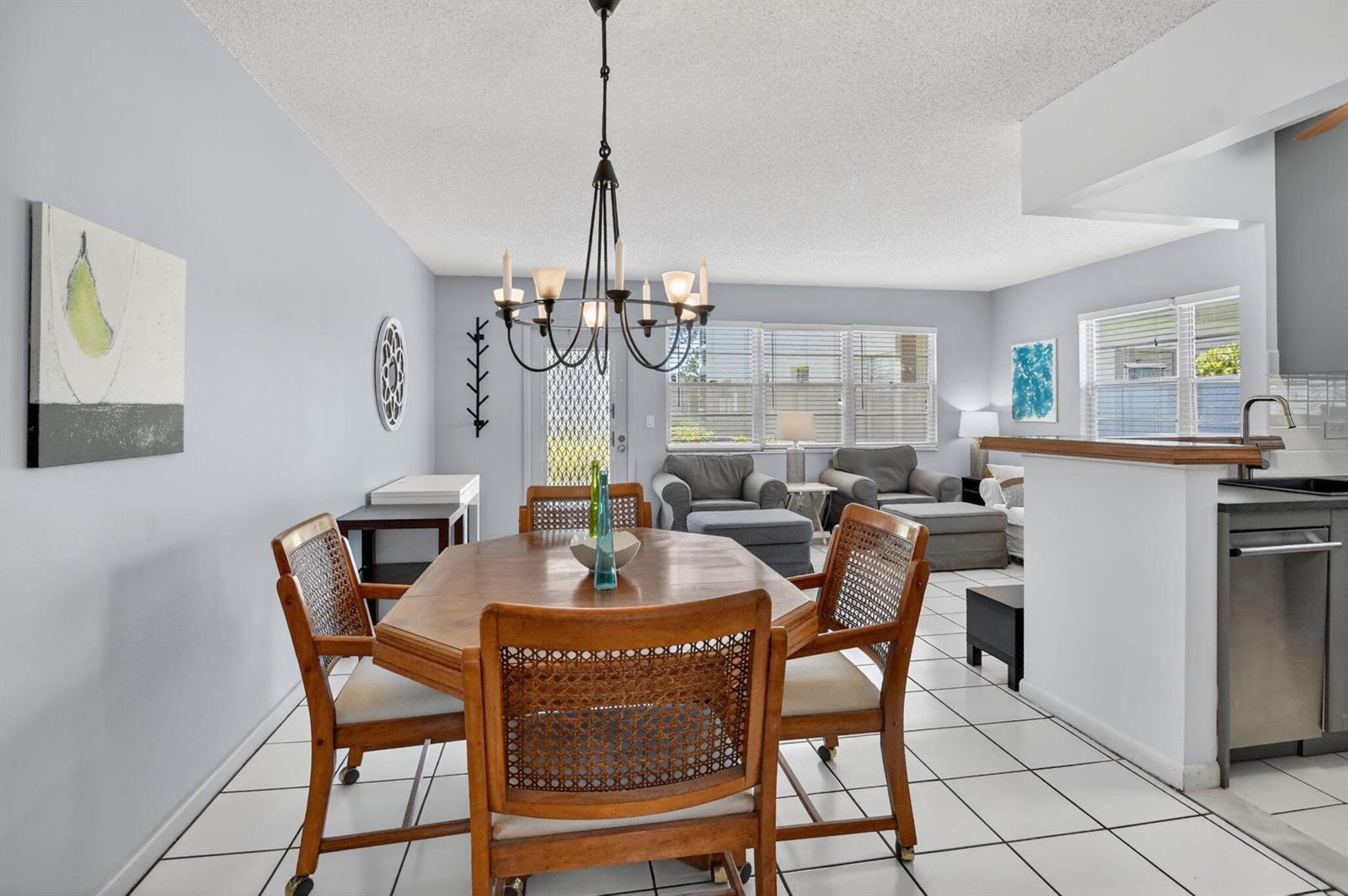 492 W Tilford, Deerfield Beach FL 33442 photo 5