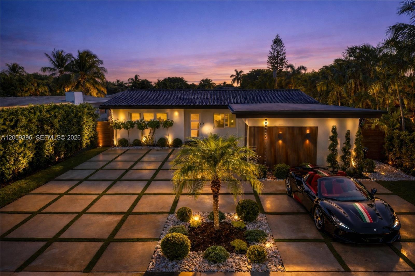 1560 Cleveland Rd, Miami Beach FL 33141 photo 2