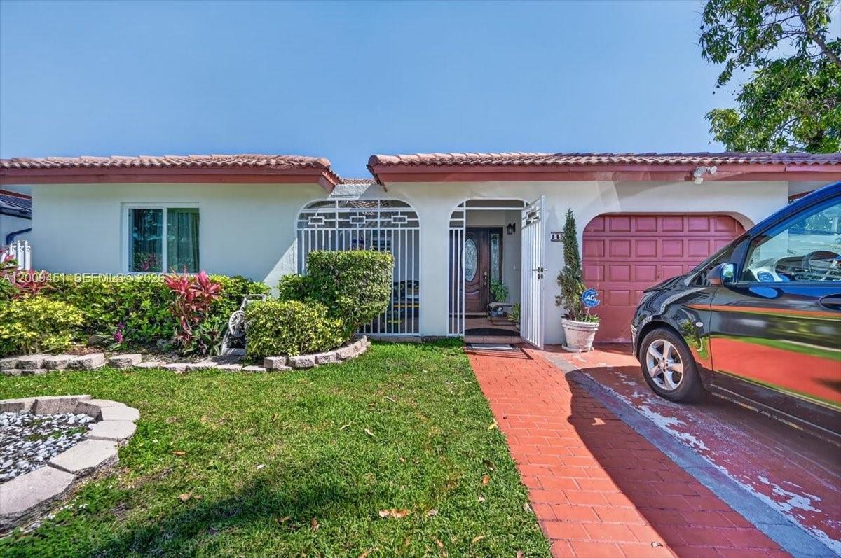 14313 SW 100th Ln, Miami FL 33186 photo 2