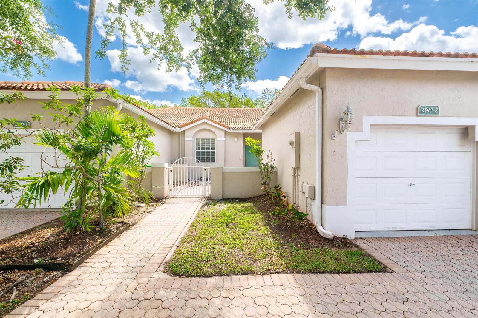 2590 E Aragon Boulevard # 2, Sunrise FL 33313 photo 2