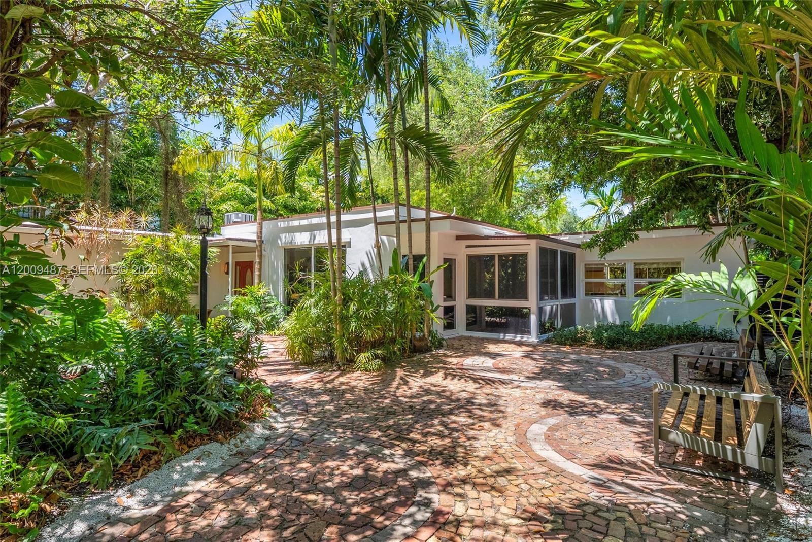 311 NE 86th St, El Portal FL 33138 photo 2
